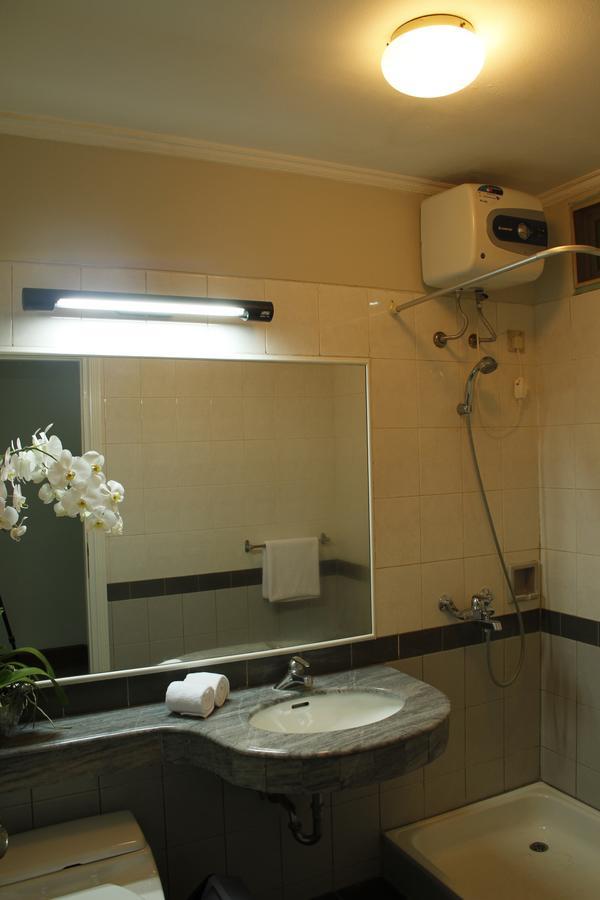 Kusuma Atmadja Residence Джакарта Екстериор снимка